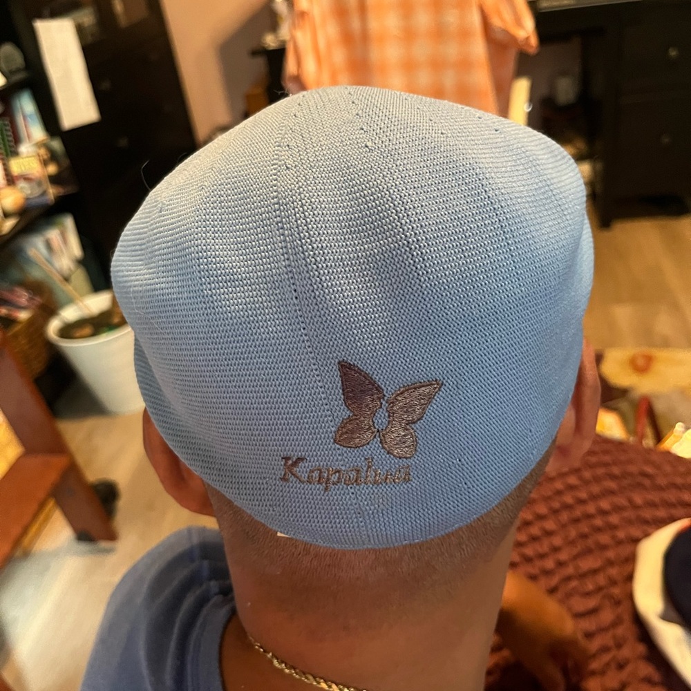 Kapalua! 22-23 inches or 7-7 1/2 nice hat!